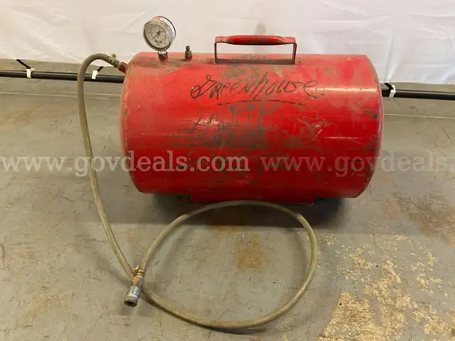 Metal Air Tank With Hose