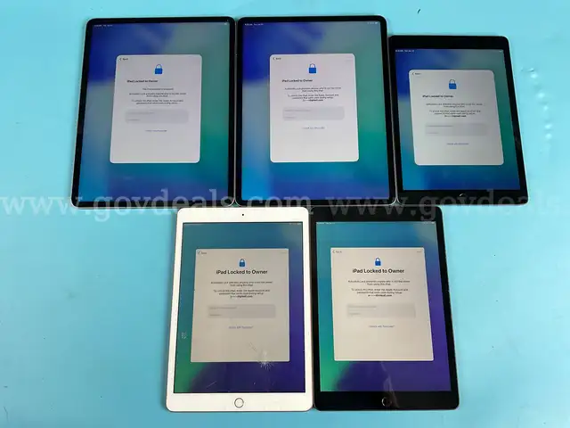 5 - Apple iPads (User Locked)