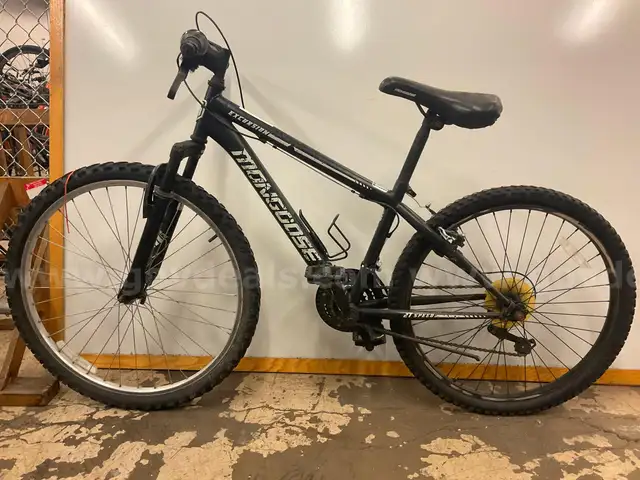 Mongoose Excursion Bicycle, CT 15"