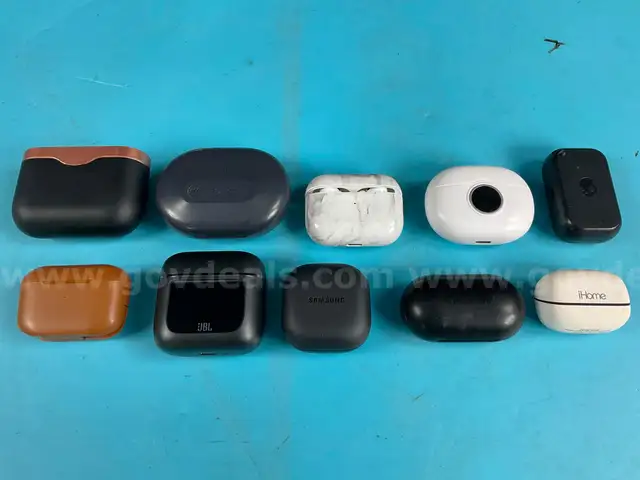 10 - Bluetooth Wireless Earbuds With Charging Cases