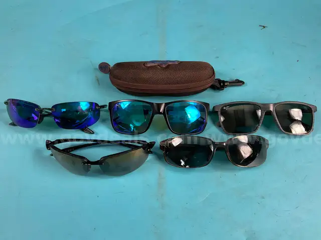 5 - Fashion Sunglasses, Labeled as Maui Jim With 1 - Case