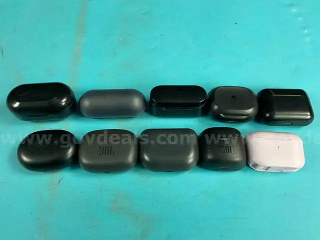 10 - Bluetooth Wireless Earbuds With Charging Cases