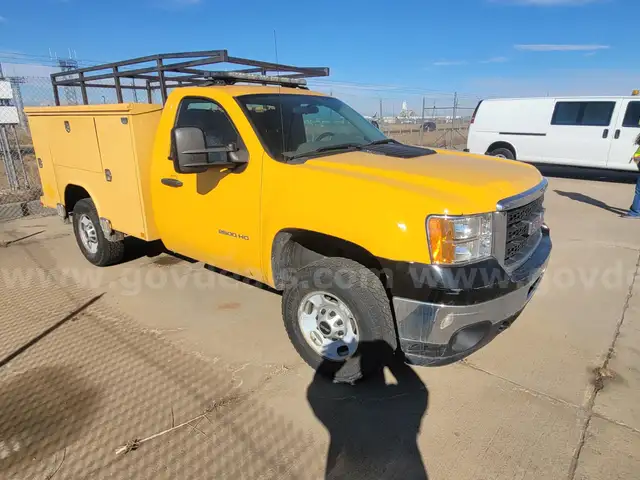 2013 GMC Sierra 2500 HD 4WD Utility Truck (CNG Only)