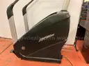 Life Fitness 95P Powermill Climber (Powers On, Steps Do Not Move)
