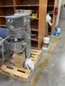 Univex SRMF20 20 qt Mixer - Floor Model