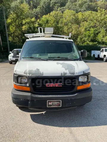 2011 GMC Savana