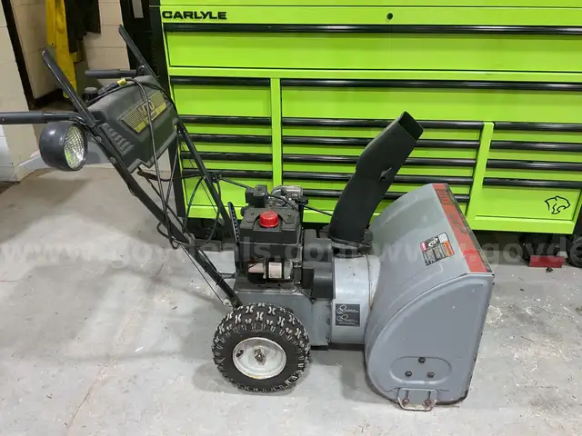 MTD SNOW THROWER