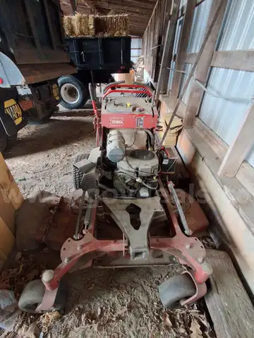 2016 Toro Grandstand Mower