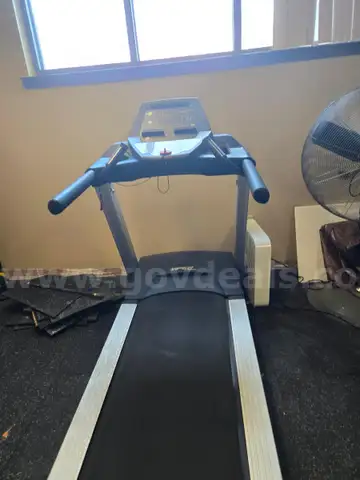 Treadmill - works