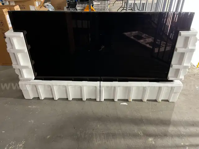 2 Samsung 75&#x22; Tv&#x27;s