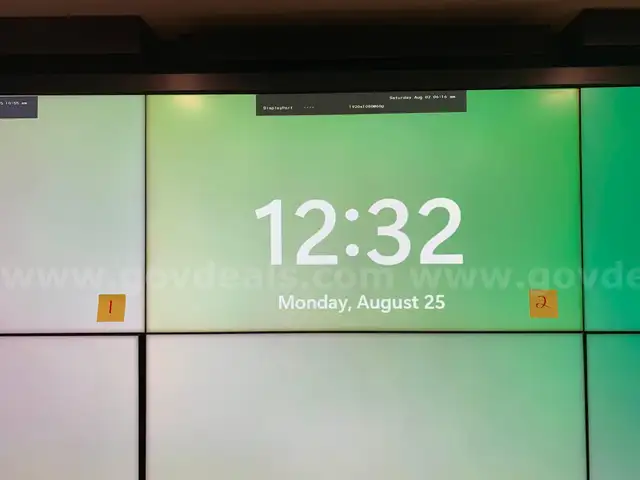 Samsung 55&#x22; Zero Bezel TV