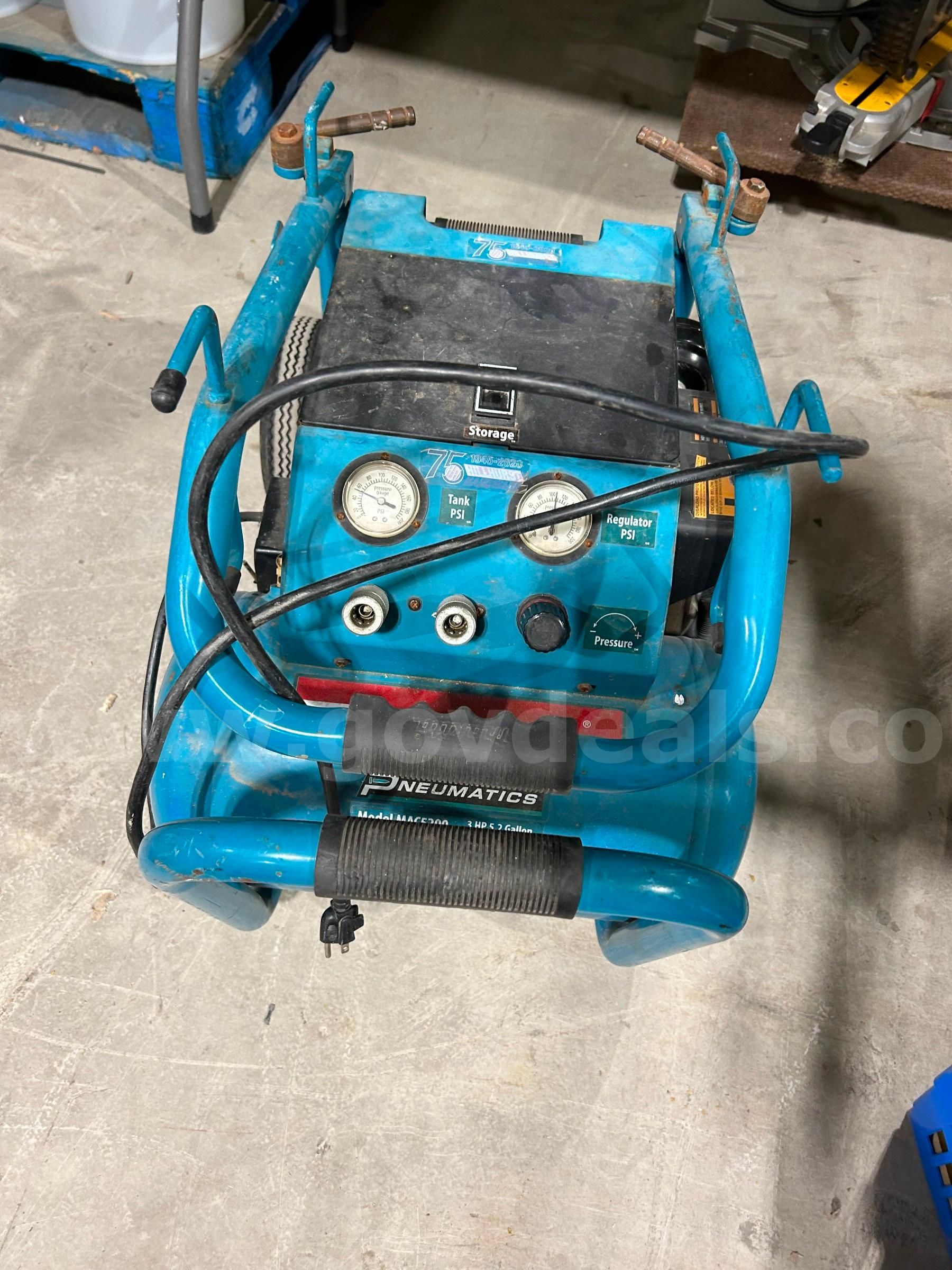 Makita 5.2 discount gallon air compressor