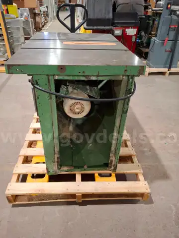 Commercial Table Saw