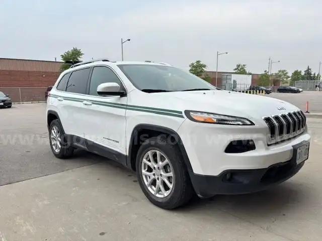 SUV - Jeep Cherokee