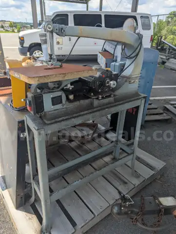 Delta 24&#x22; Industrial Scroll Saw