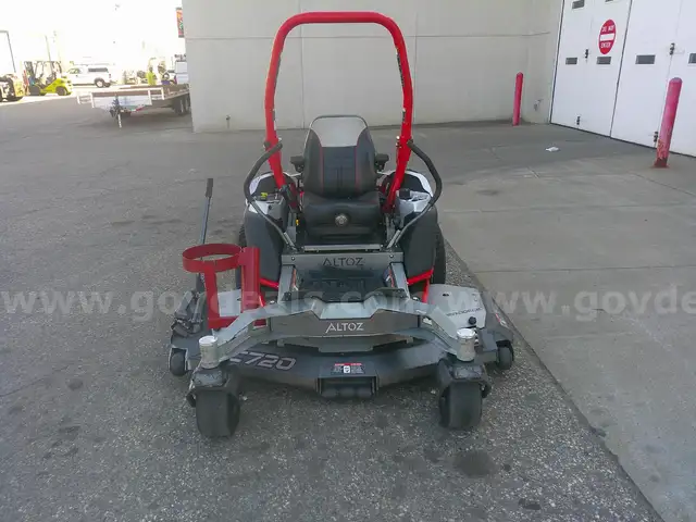 2020 Altoz XC 720ZI Zero Turn wheeled Mower Vanguard 37 HP engine 72&#x22; Deck