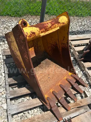 Bucket 30 inches by 24 inches