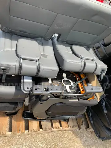 Rear bench and seats