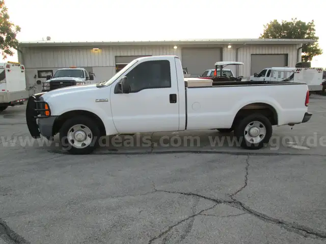 2006 Ford F-250 SD XL 2WD