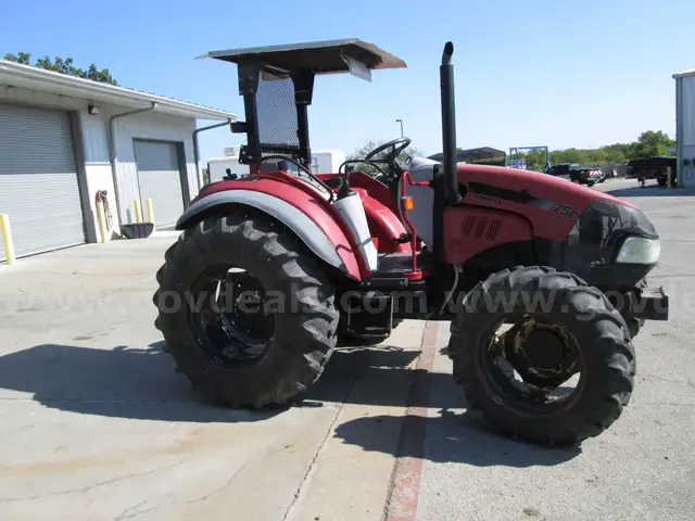 FARMALL 75C Tractor