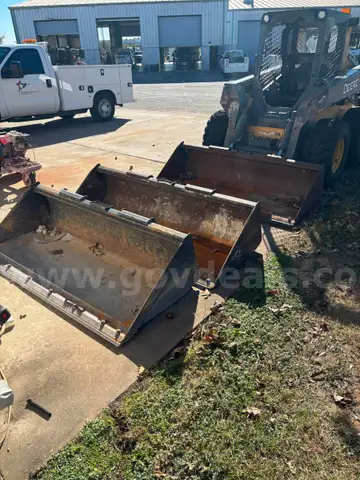 John Deere 332D SKid Steer