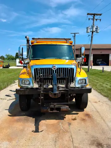 2003 International 7400