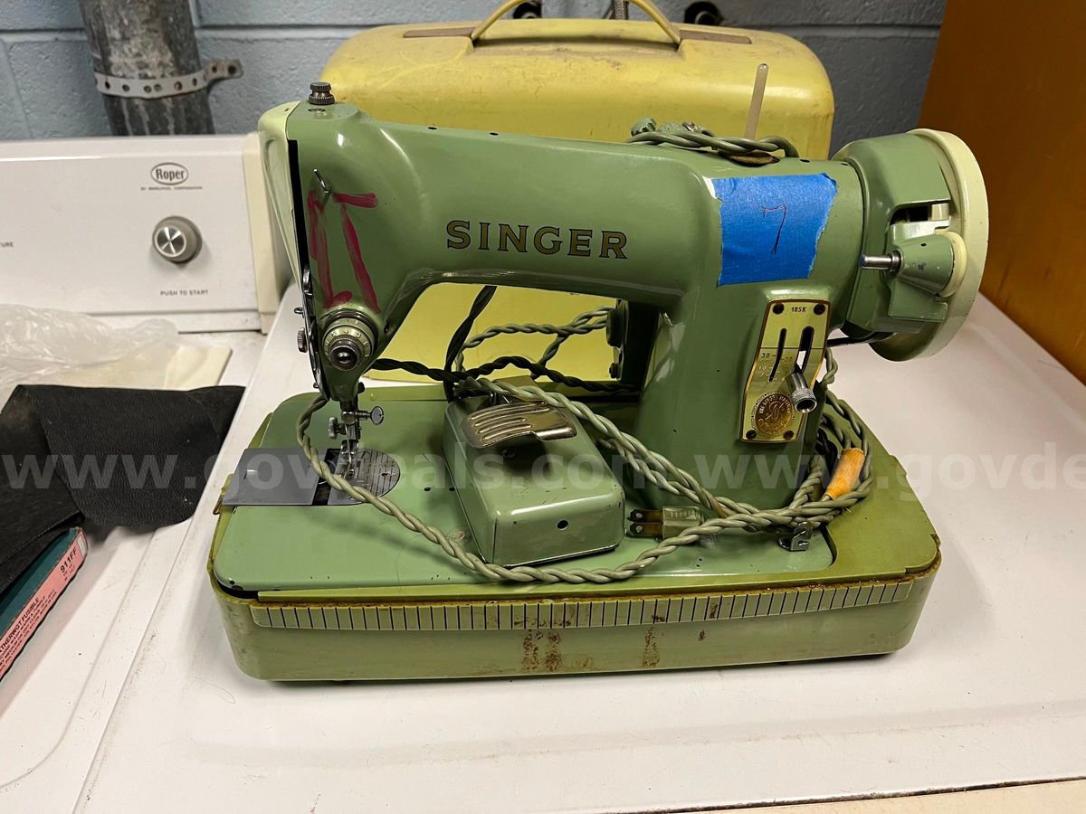 Singer Rfj8 8 Sewing Machine Govdeals