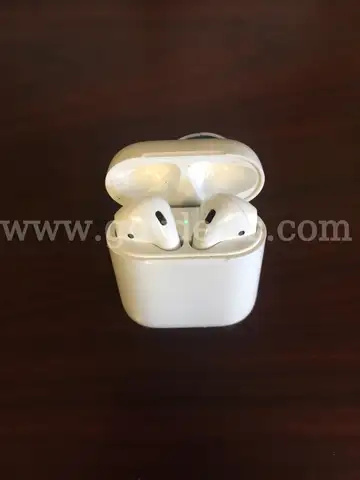 Apple AirPods