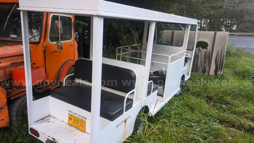 2003 Taylor Dunn Electric Utility Vehicle