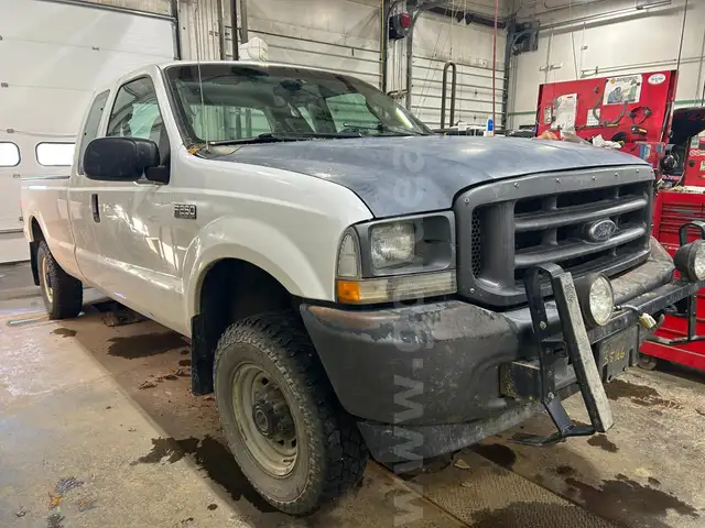 2004 Ford F-250 SD
