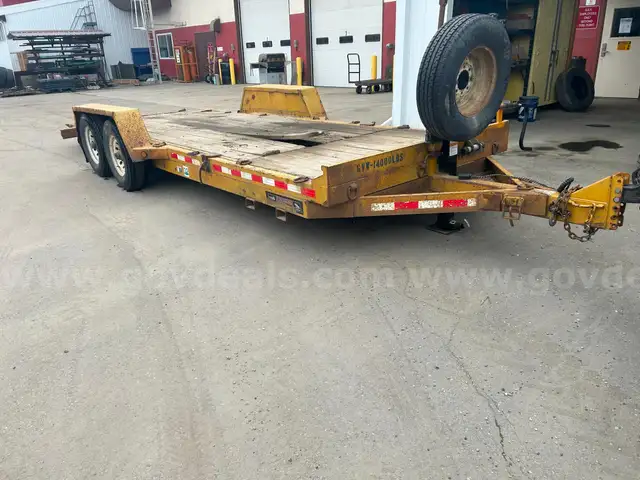2010 Midsota Tilt Trailer