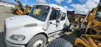 2009 Freightliner M2 106