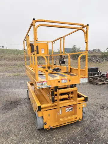 2007 Haulotte Scissor Lift