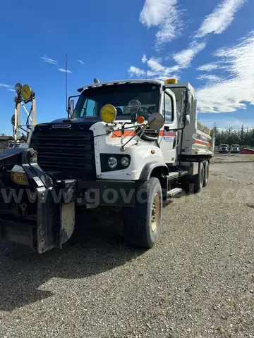 2016 Freightliner 114SD