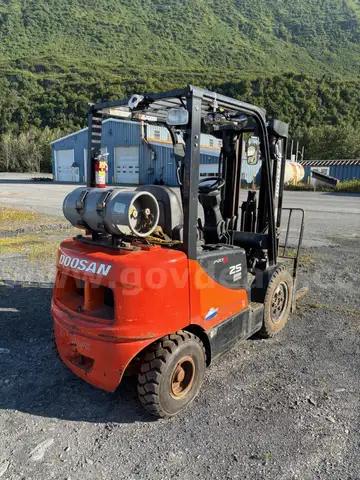 2008 Doosan Forklift Model G25E5