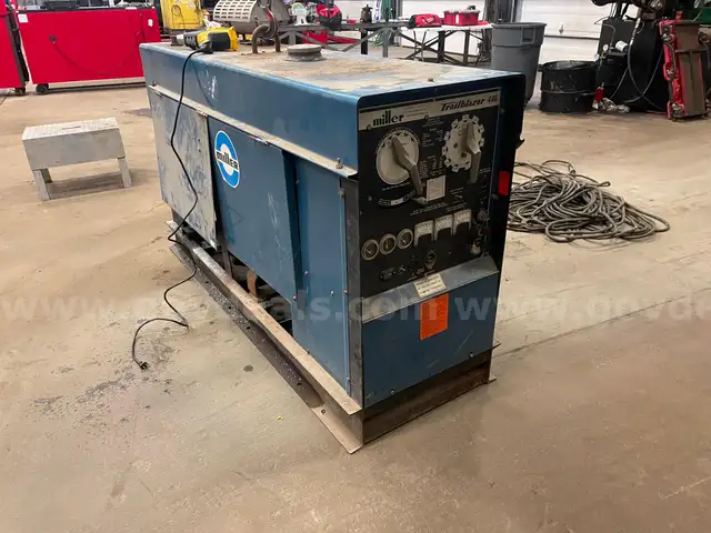 1982 Miller Trailblazer 44G Gas Welder