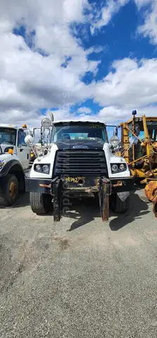 2016 Freightliner 114SD