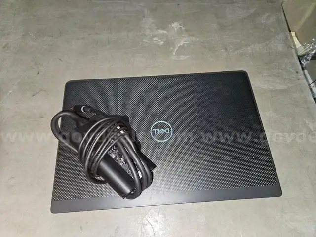 Dell Latitude 7400
