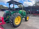 John Deere 5085M