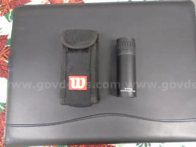 WILSON GOLF RANGE FINDER