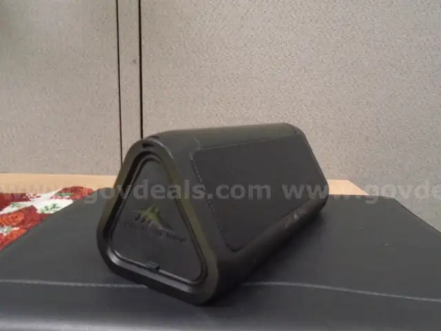 HIGH SIERRA WIRELESS SPEAKER