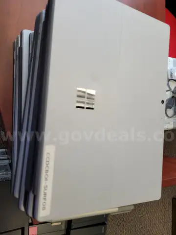 Lot of 12 Microsoft Surface Pro  7+