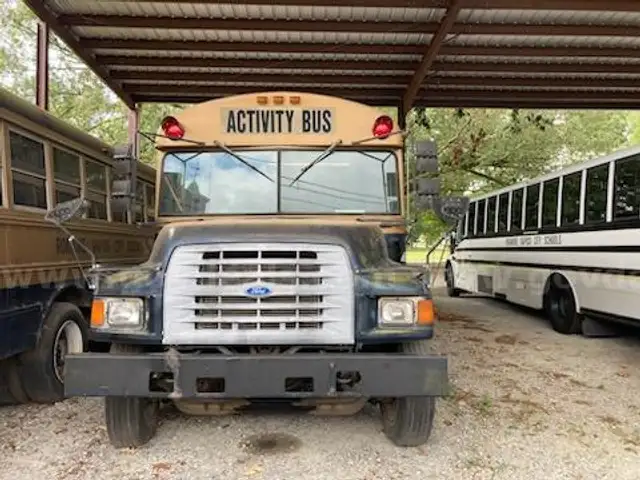 97 Ford Bus Thomas Built 40-45 passenger