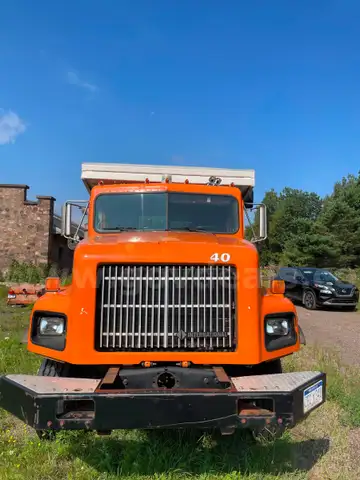 1997 International Paystar F5070
