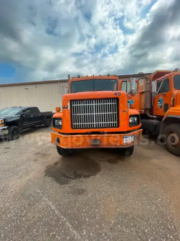 1997 International Paystar F5070