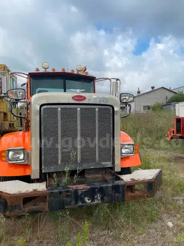 2012 Peterbilt 367
