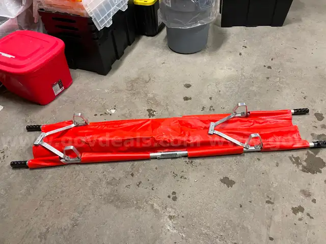 Double Folding Field Stretcher