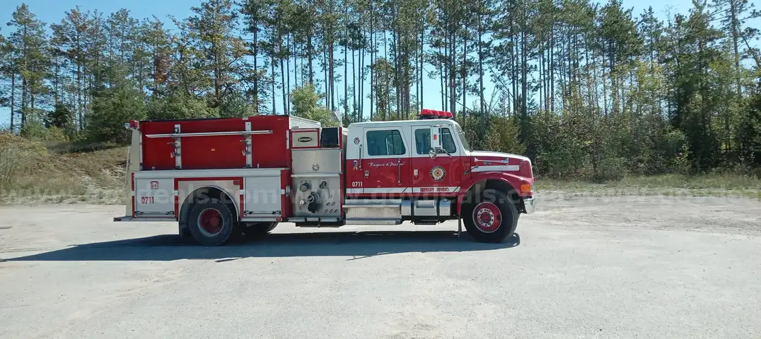 1999 IHC Superior 4900 Fire Truck