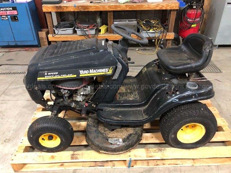 MTD Yard Machines 6 Speed Riding Mower ID 24934 H11 1LR 22 1896 3 AllSurplus