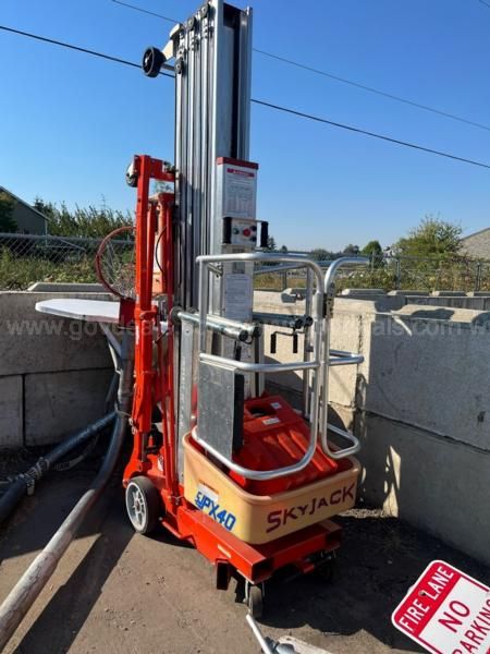 Skyjack Man Lift - Model SJPX40 (ID #26130) (Off-Site) (22